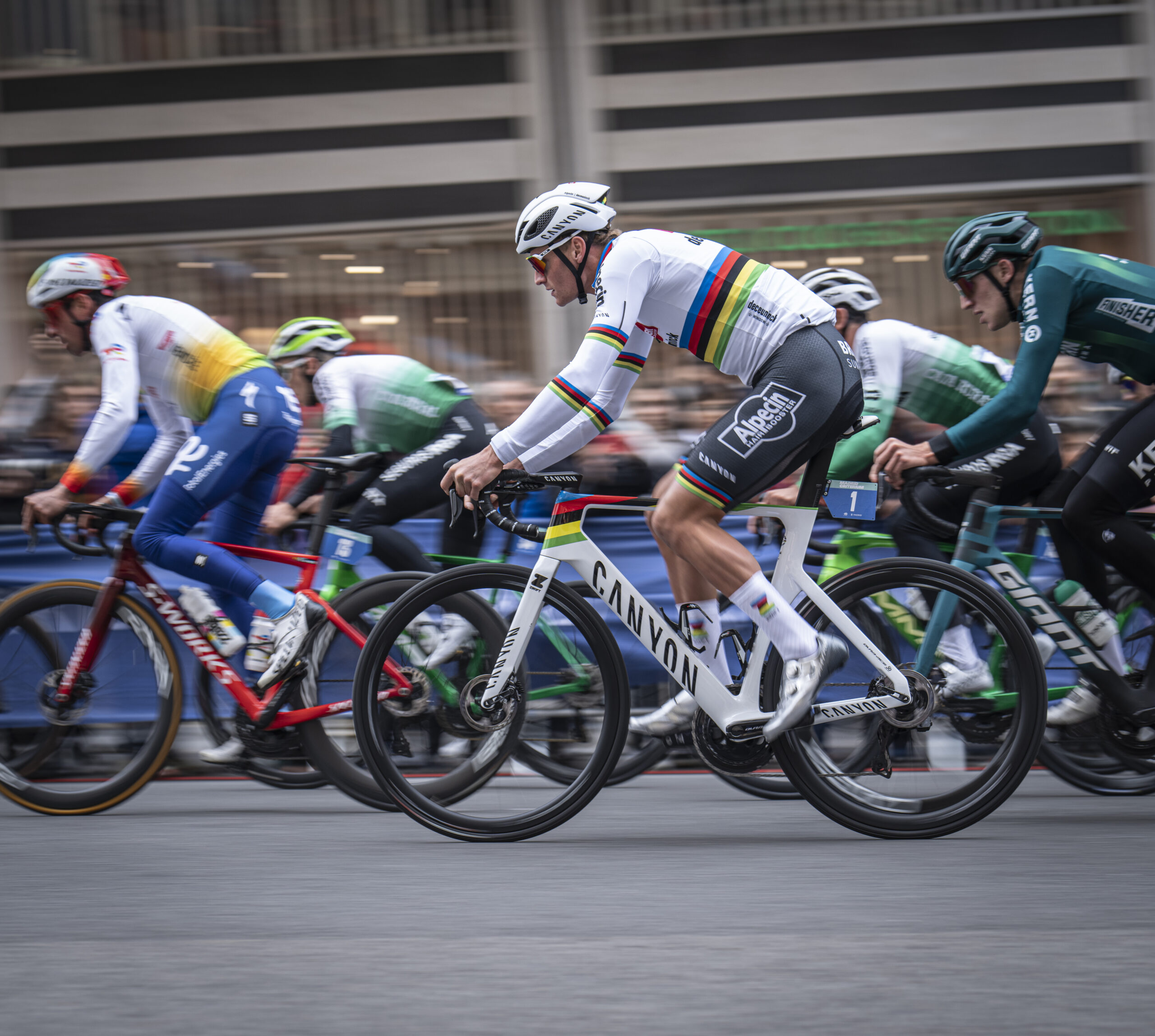 WorldTour2024: Rder der Profis
